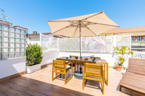 Viewsuvio Terrace at historical center by Napoliapartments